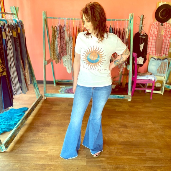 Meet the Posher “Modish Boho Boutique” - Picture 2 of 5